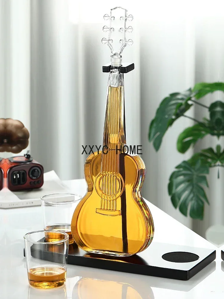 Botella vino cristal con forma guitarra, juego cantador whisky, dispensador vino, coración Bar, 1000ml
Botella vino cristal con forma guitarra, juego cantador whisky, dispensador vino, coración Bar, 1000ml