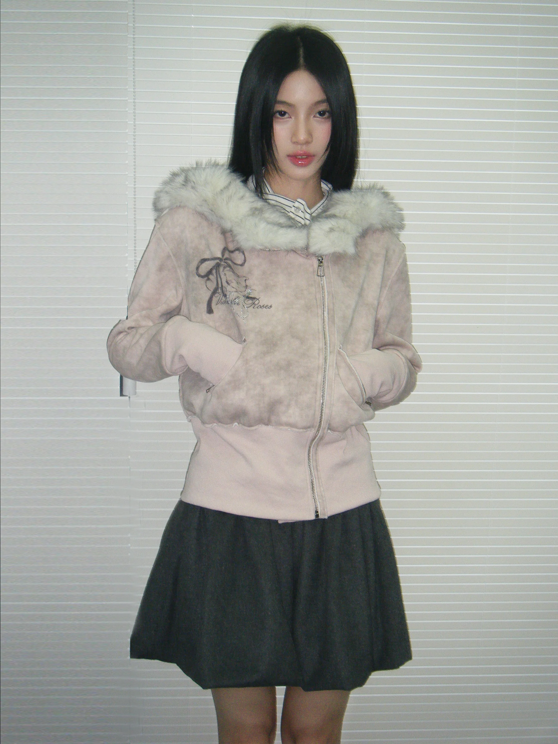 Original Design Thi Winter "Dir " Print Fur Collar Inteated Cerc Fce Australian Woolen Coat for Women
Original Design Thi Winter "Dir " Print Fur Collar Inteated Cerc Fce Australian Woolen Coat for Women