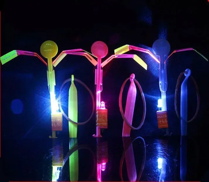 1200PCS/lot flying arrows helicopter LED umbrella light parachute Outdoor luminous Flash dragonfly child birthday toy
1200PCS/lot flying arrows helicopter LED umbrella light parachute Outdoor luminous Flash dragonfly child birthday toy