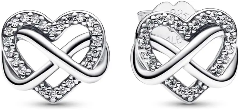 Elegant Heart-Shaped Earrings for Everyday Glamour
Elegant Heart-Shaped Earrings for Everyday Glamour