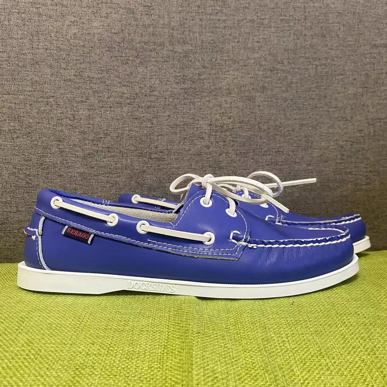 SEBAGO Men Homme Authentic Docksides Shoes - Premium Leather Moc Toe Lace Up Boat Shoes 169A
SEBAGO Men Homme Authentic Docksides Shoes - Premium Leather Moc Toe Lace Up Boat Shoes 169A