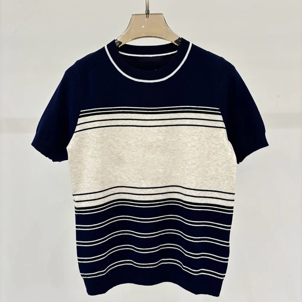 High-quality 2026 new women's short-sleeved round-neck T-shirt with a color-block design fashionable and comfortable xy2641557
High-quality 2026 new women's short-sleeved round-neck T-shirt with a color-block design fashionable and comfortable xy2641557