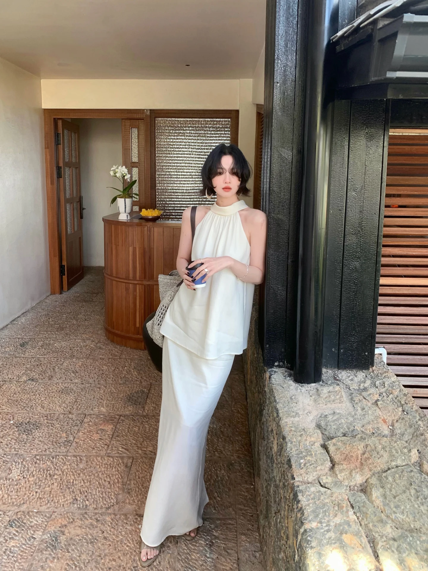New Arrival Wine Noon【Sunset Courtyard】 Halter Neck Half Skirt Elegance Set Women's Fashion Summer Outfit
New Arrival Wine Noon【Sunset Courtyard】 Halter Neck Half Skirt Elegance Set Women's Fashion Summer Outfit