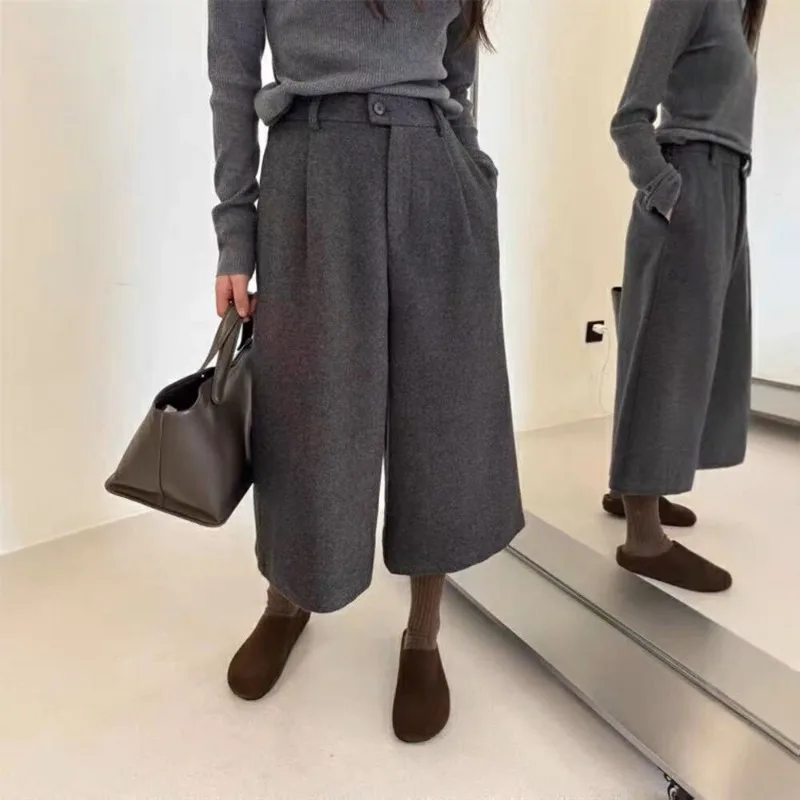 Autumn Winter Fashion Office Lady Solid Color Wide Leg Women Vintage Simplicity High Waist Straight All-match Trend Cropped Pant
Autumn Winter Fashion Office Lady Solid Color Wide Leg Women Vintage Simplicity High Waist Straight All-match Trend Cropped Pant