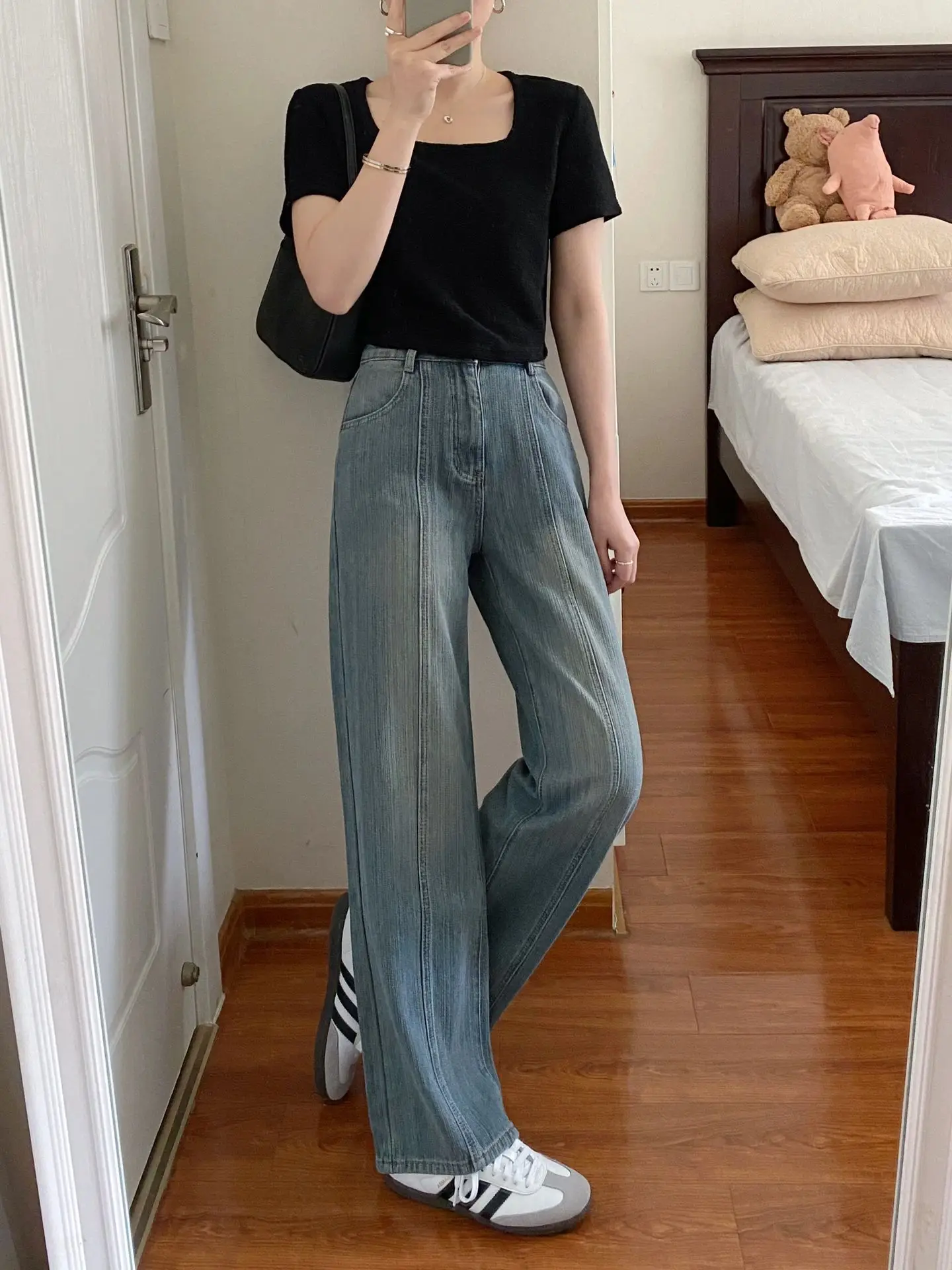 Blue Striped Loose Straight Leg Jeans Women's High Waist plus Size Slimming High Risen Korean Style Wide Leg Pants
Blue Striped Loose Straight Leg Jeans Women's High Waist plus Size Slimming High Risen Korean Style Wide Leg Pants