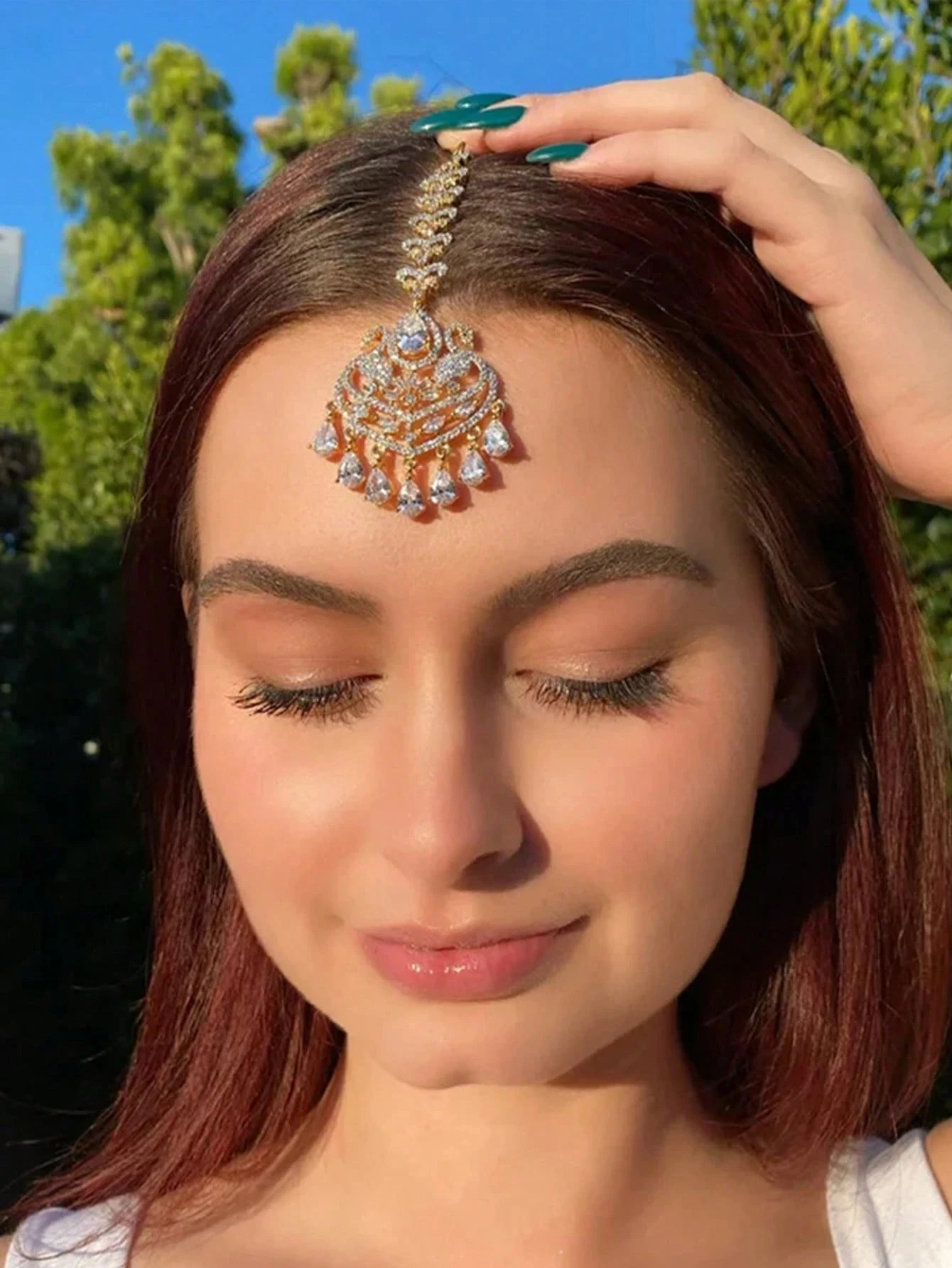 1Pc Gold Simple Chandelier Water Drop-Shaped Hair Chain_Hair Clip_Headband_Bridal Tiara, Decorated with Rhinestones, for Women
1Pc Gold Simple Chandelier Water Drop-Shaped Hair Chain_Hair Clip_Headband_Bridal Tiara, Decorated with Rhinestones, for Women