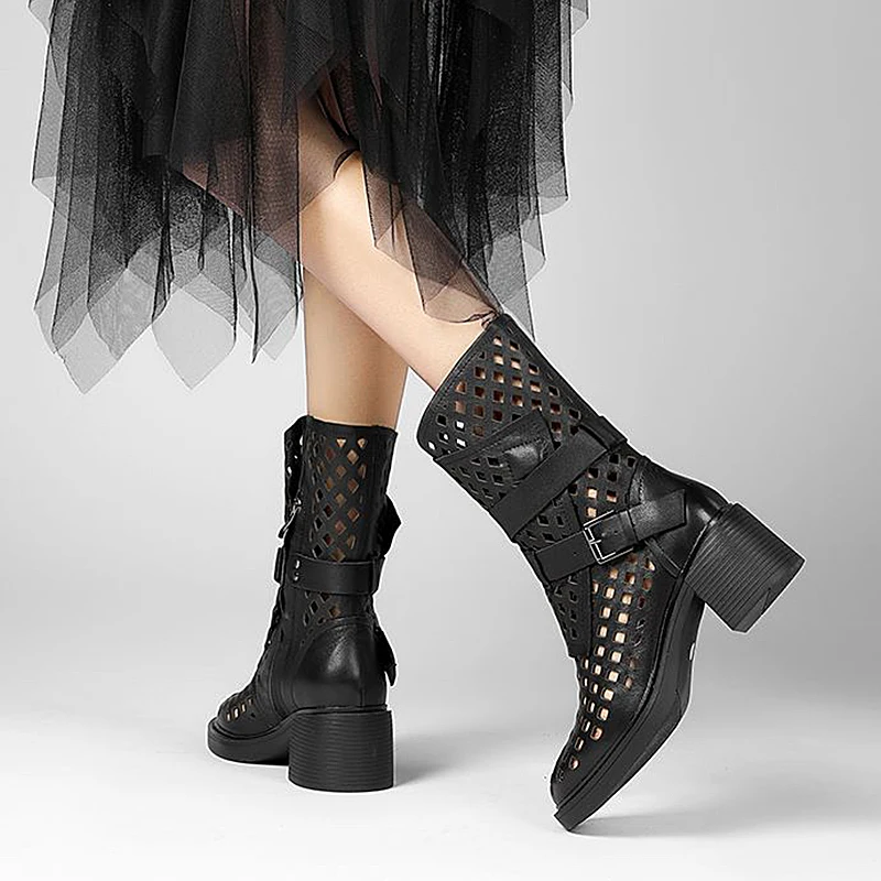 Retro Hollowed Out Summer Boots for Women Genuine Leather Buckle Design Black Boots Outdoors Fashion Wedge Heel Female Shoes
Retro Hollowed Out Summer Boots for Women Genuine Leather Buckle Design Black Boots Outdoors Fashion Wedge Heel Female Shoes