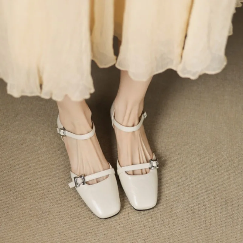 2025 New Hot Summer Women Sandals Plus Size 34-43 Upper Square Toe Ankle Buckle Women Shoes Fashion Mary Jane
2025 New Hot Summer Women Sandals Plus Size 34-43 Upper Square Toe Ankle Buckle Women Shoes Fashion Mary Jane