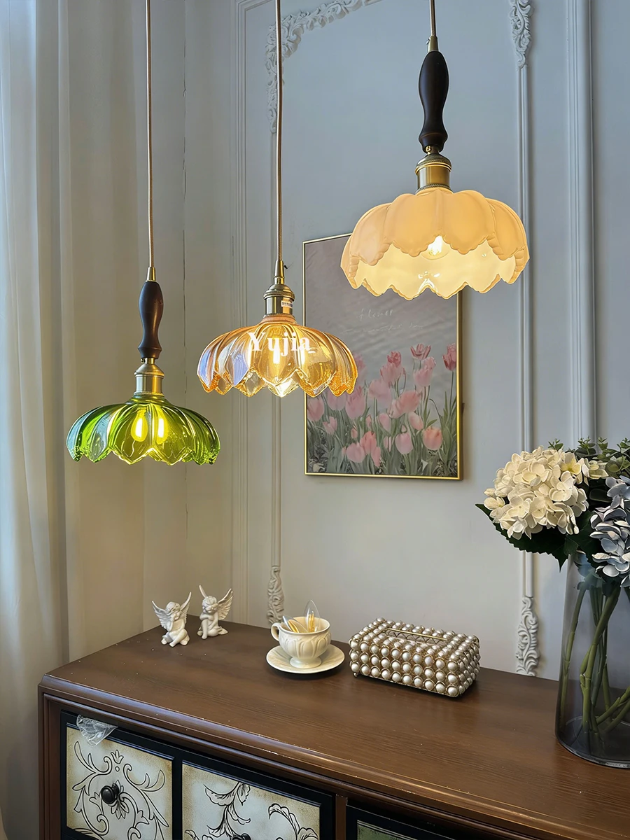 Japanese Ceiling Chandelier Lighting Fixtures Green White Bar Dining Room Classic Retro Glass Hanging Lamp Decorative Luminaires
Japanese Ceiling Chandelier Lighting Fixtures Green White Bar Dining Room Classic Retro Glass Hanging Lamp Decorative Luminaires