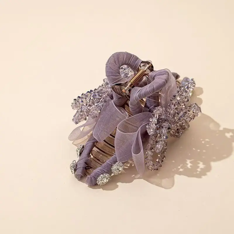Spring and Summer New Women's High-end Crystal Fabric Handmade Fashion Purple Xia Shark Hairpin Temperament Versatile
Spring and Summer New Women's High-end Crystal Fabric Handmade Fashion Purple Xia Shark Hairpin Temperament Versatile