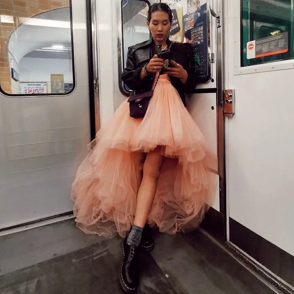 Blush Pink High Low Tulle Skirt Elastic Waist Tiered Puffy Long Skirt To Party Asymmetric Hem High Street Women Evening Skirt
Blush Pink High Low Tulle Skirt Elastic Waist Tiered Puffy Long Skirt To Party Asymmetric Hem High Street Women Evening Skirt