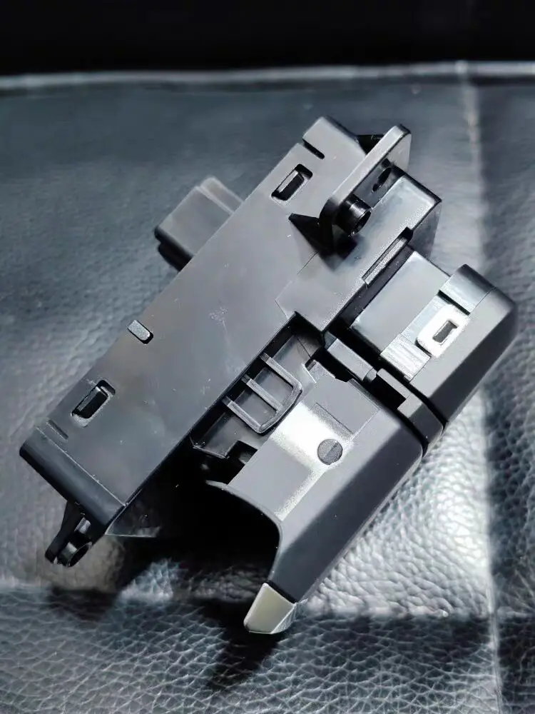 Переключатель ручного тормоза SAIC Maxus G20, кнопка EPB, кнопка парковки, кнопка переключения передач P, электронный переключатель ручного тормоза EPB.
Переключатель ручного тормоза SAIC Maxus G20, кнопка EPB, кнопка парковки, кнопка переключения передач P, электронный переключатель ручного тормоза EPB.