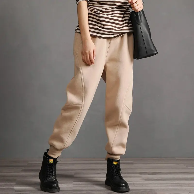 2023 New Autumn Winter Fashion Women Pants M-4XL Elastic Waist Slim Tie Feet Haren Pants Casual Loose Plush Thicken Warm Trouser
2023 New Autumn Winter Fashion Women Pants M-4XL Elastic Waist Slim Tie Feet Haren Pants Casual Loose Plush Thicken Warm Trouser