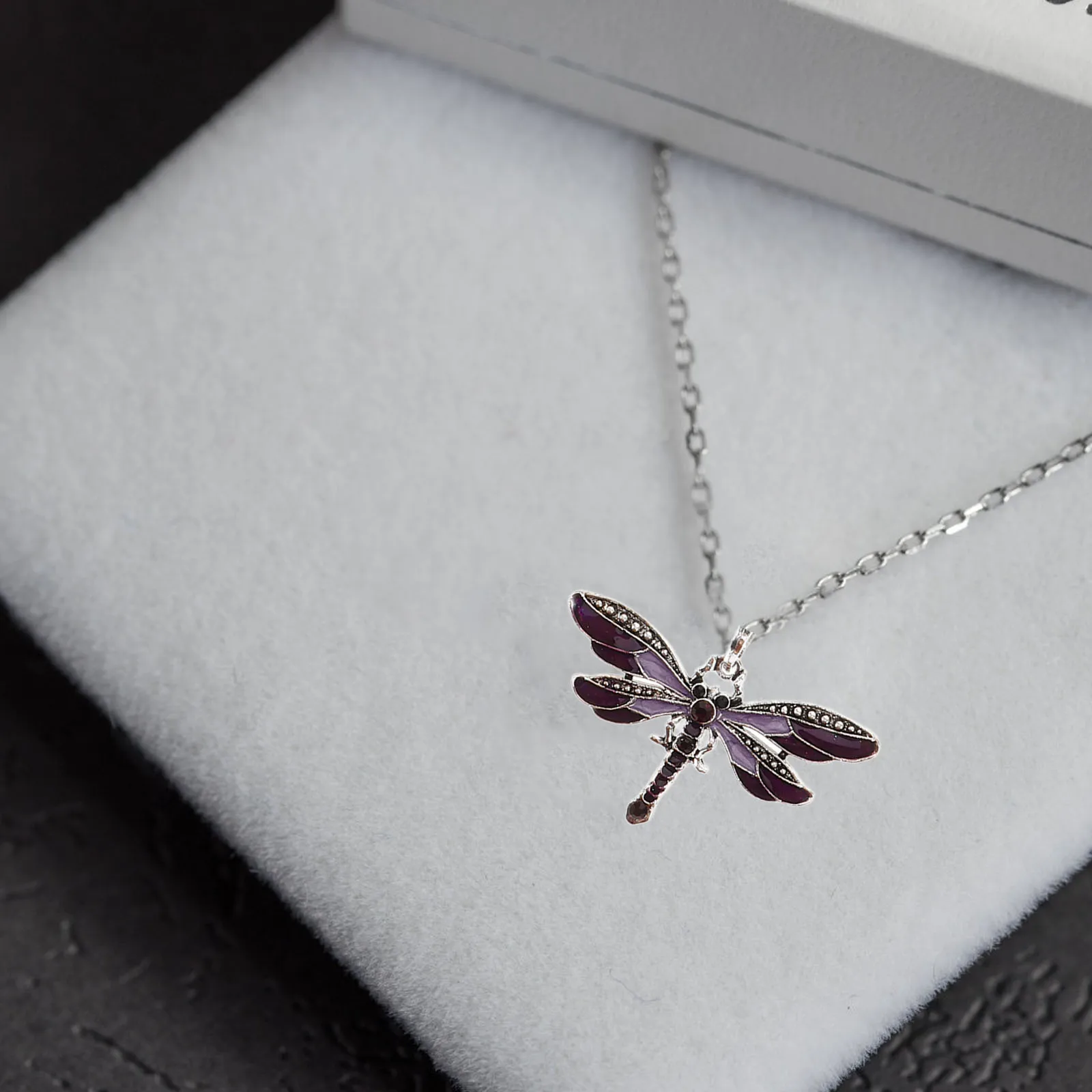 Choker Necklaces for Women Sweater Chain Fashion Rhinestone Long Dragonfly Purple Pendant Jeweley
Choker Necklaces for Women Sweater Chain Fashion Rhinestone Long Dragonfly Purple Pendant Jeweley