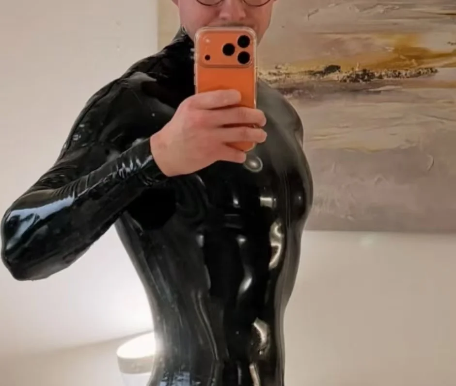 Handmade Shoulders Zip Men's Catsuit Sexy Latex Tight Jumpsuit Rubber Male Bodysuit Shoulder Entry No Crotch Zip Cosplay
Handmade Shoulders Zip Men's Catsuit Sexy Latex Tight Jumpsuit Rubber Male Bodysuit Shoulder Entry No Crotch Zip Cosplay