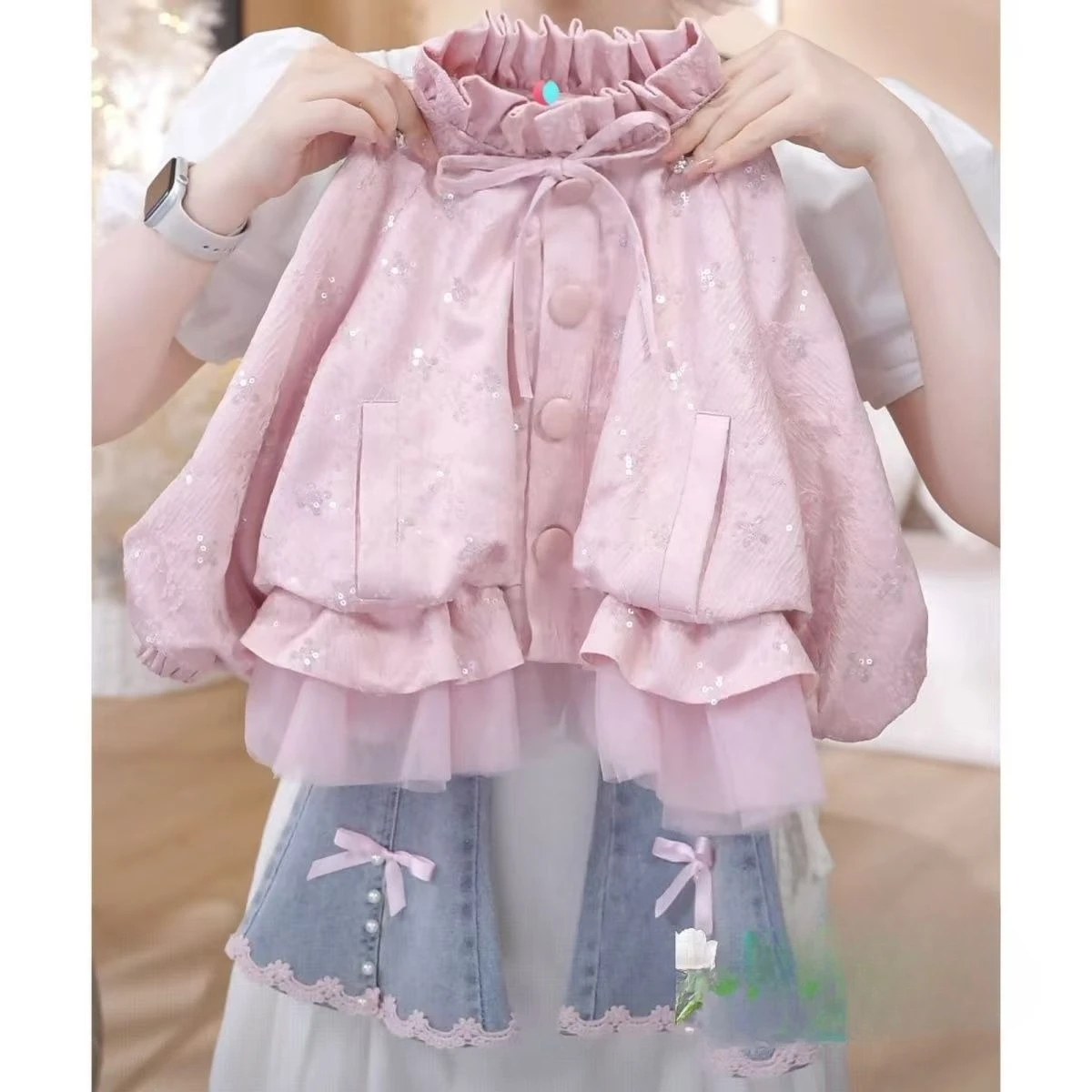 Girls Autumn 2025 New Style Sequined Windbreaker Jacket Micro Flared Denim Pants Two Piece Set
Girls Autumn 2025 New Style Sequined Windbreaker Jacket Micro Flared Denim Pants Two Piece Set