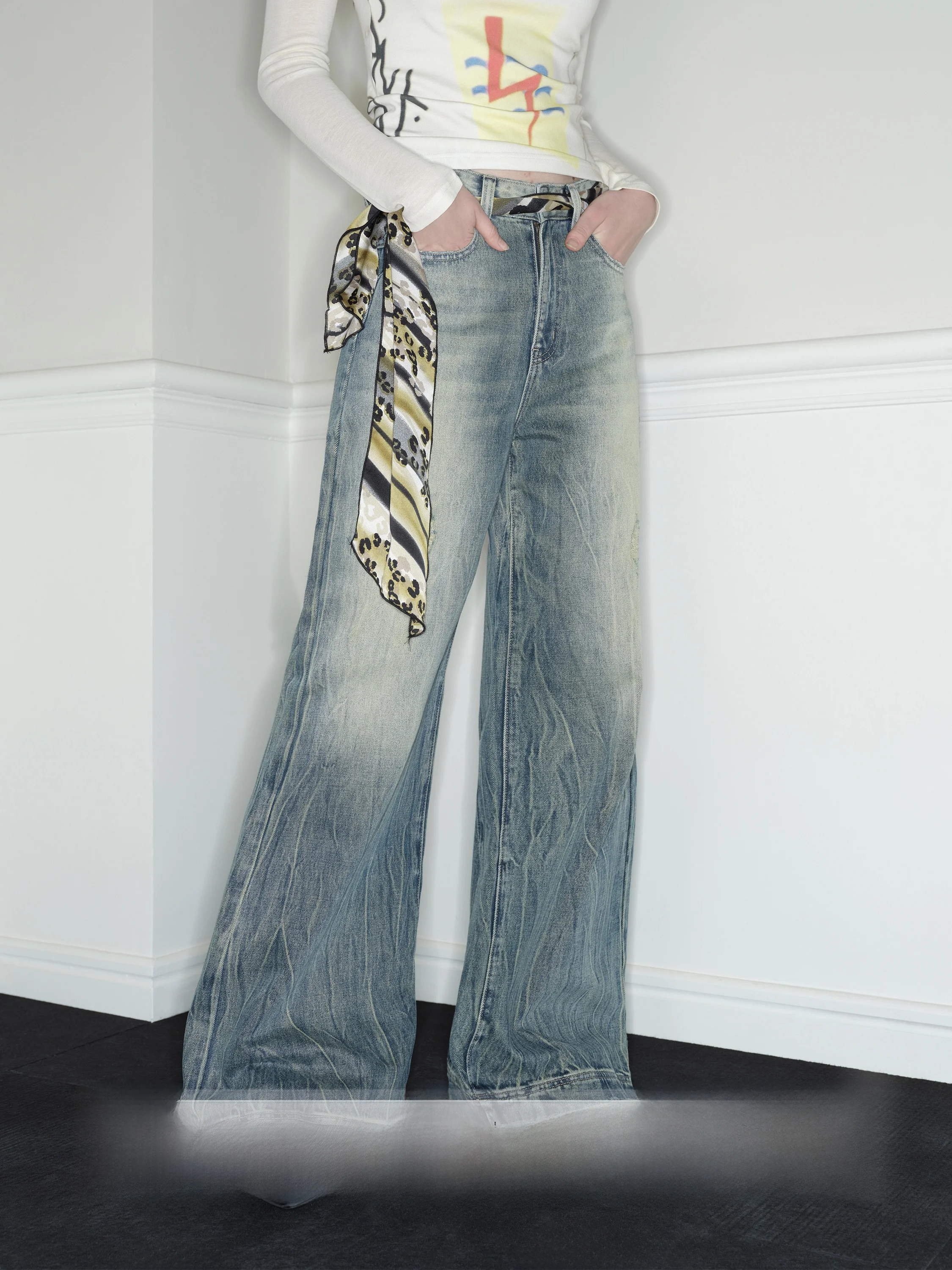 Оригинальный дизайн, свободные прямые синие джинсы с низкой талией, женские повседневные брюки, сезонные модные джинсовые узкие джинсы
Оригинальный дизайн, свободные прямые синие джинсы с низкой талией, женские повседневные брюки, сезонные модные джинсовые узкие джинсы