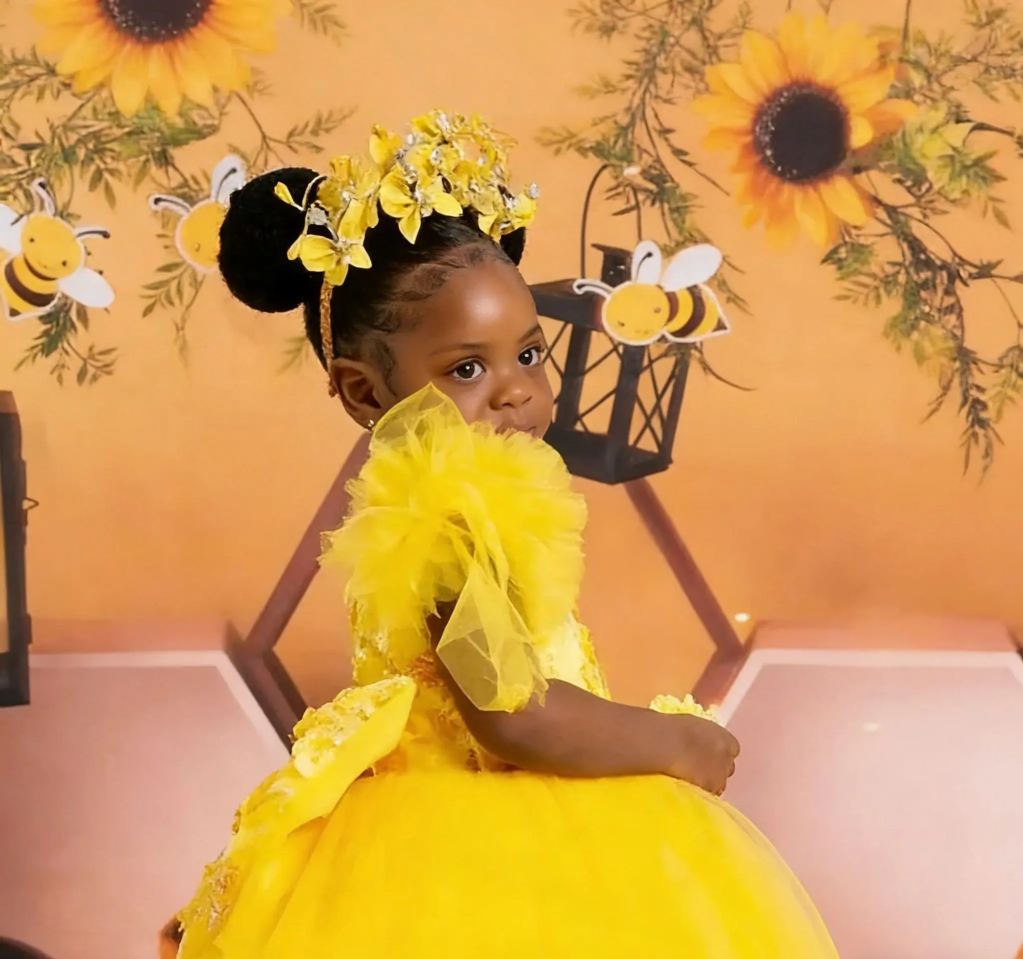 Princess Yellow Flower Girl Dresses For Wedding with Bow Sequins Tulle Customized Girls First Communion Birthday Party Gowns
Princess Yellow Flower Girl Dresses For Wedding with Bow Sequins Tulle Customized Girls First Communion Birthday Party Gowns