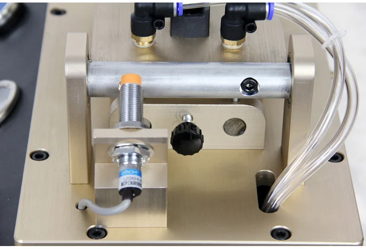 Автоматическая машина для наклеивания пленки, модель TBK-766, 12-дюймовая машина для ламинирования OCA для обслуживания ЖК-дисплея (снижает воздушный компрессор)
Автоматическая машина для наклеивания пленки, модель TBK-766, 12-дюймовая машина для ламинирования OCA для обслуживания ЖК-дисплея (снижает воздушный компрессор)