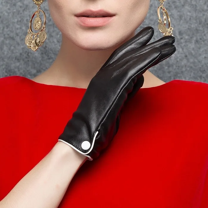 Women's Lambskin Genuine Leather Cold-proof and Warm Gloves, Black and White Edge Small Fragrance Thin Hand Repair
Women's Lambskin Genuine Leather Cold-proof and Warm Gloves, Black and White Edge Small Fragrance Thin Hand Repair