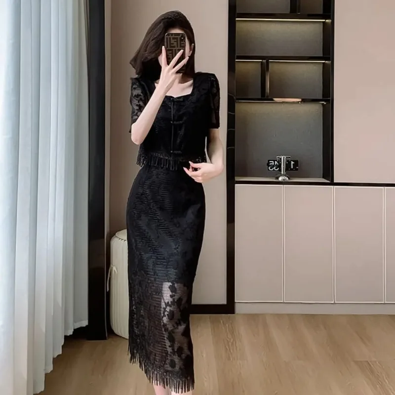 New Chinese Style Summer Women Square Collar Lace Tassel Top And Midi Skirt Two Piece Dress Set
New Chinese Style Summer Women Square Collar Lace Tassel Top And Midi Skirt Two Piece Dress Set