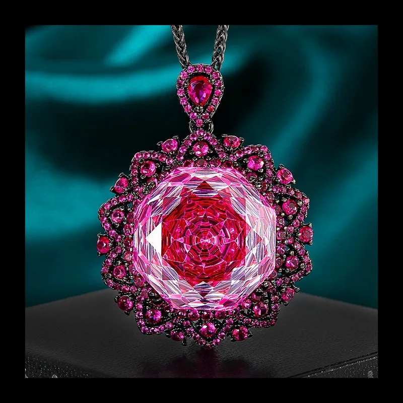 Zhuang Shengsheng Jewelry Copper Bottom Gold-plated Simulated Rose-cut Dragon Fruit Temperament Vintage Black Gold Penda
Zhuang Shengsheng Jewelry Copper Bottom Gold-plated Simulated Rose-cut Dragon Fruit Temperament Vintage Black Gold Penda