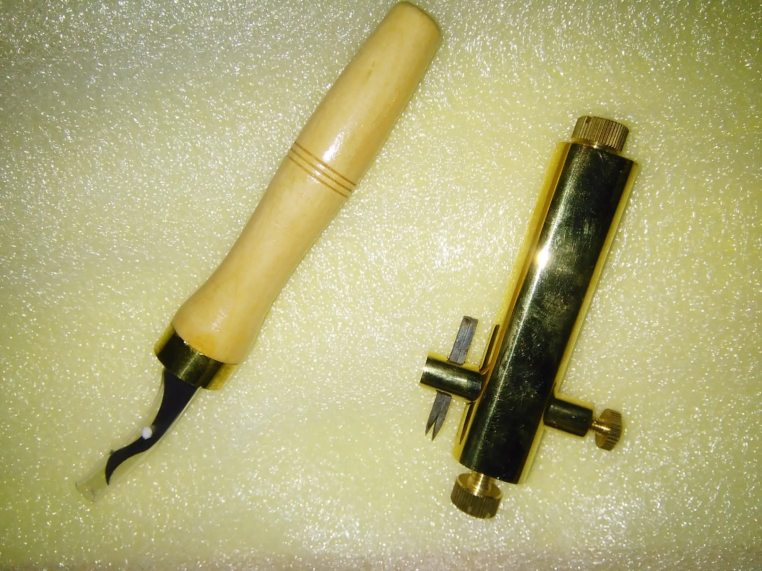 2PCs Luthier Tools of Inlay Tool and Brass Purfling Knife Quality Instrument Making Tool
2PCs Luthier Tools of Inlay Tool and Brass Purfling Knife Quality Instrument Making Tool