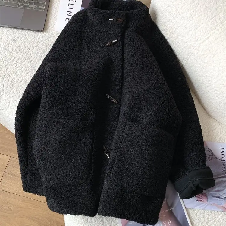 Stand Up Collar Imitation Lamb Wool Medium Long Plus Plush Thick Coat for Women in Winter 2025 Short and Cow Horn Button Jacket
Stand Up Collar Imitation Lamb Wool Medium Long Plus Plush Thick Coat for Women in Winter 2025 Short and Cow Horn Button Jacket