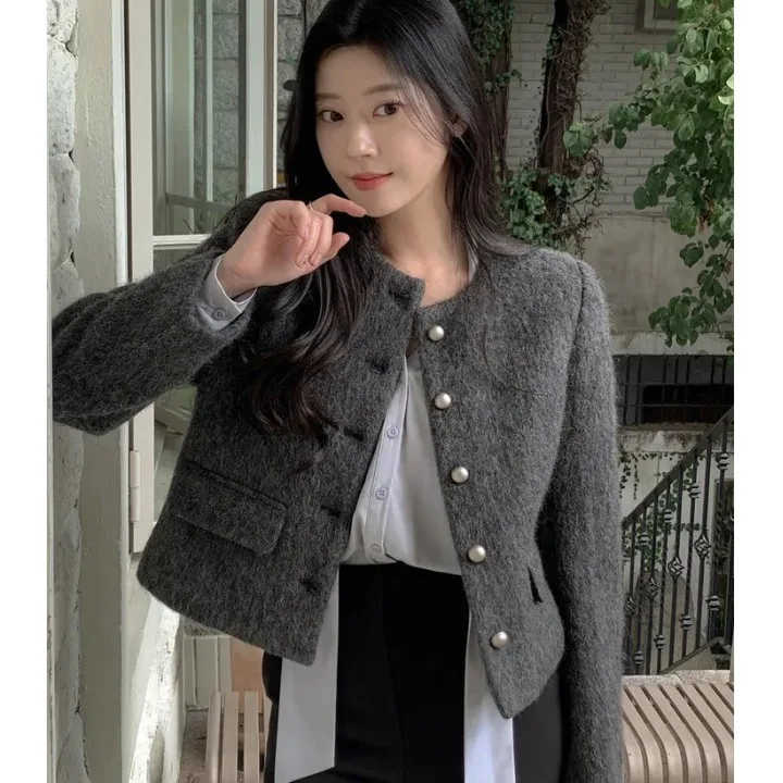 Ladies' Woolen Coat Korean Sle round Ne Casual Cotton Lined ort Length Faionable Autumn Winter New Arrival
Ladies' Woolen Coat Korean Sle round Ne Casual Cotton Lined ort Length Faionable Autumn Winter New Arrival