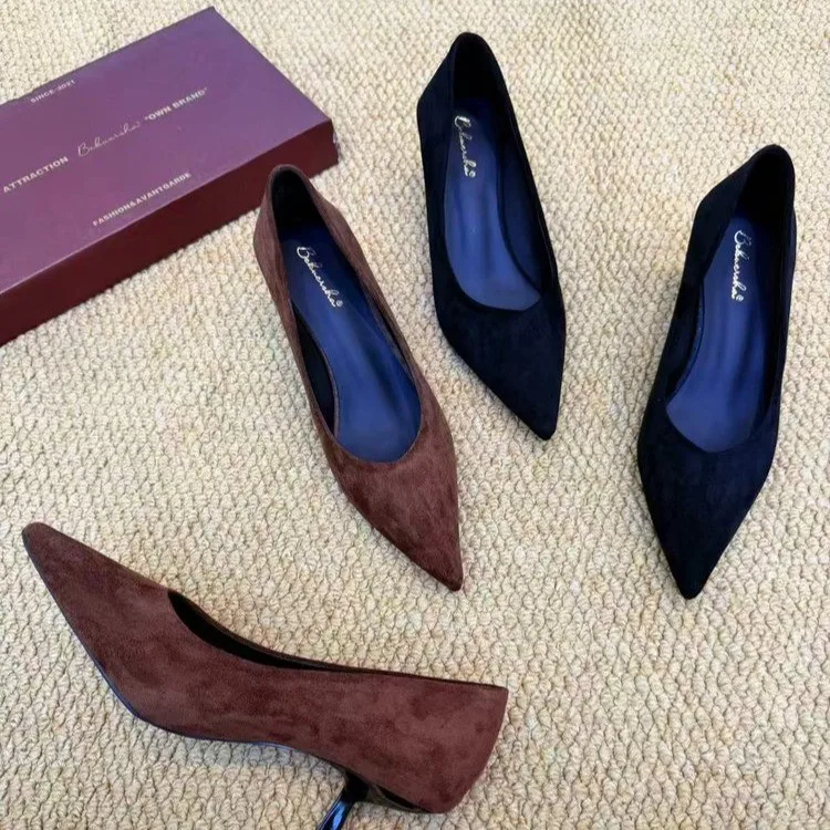 French-style High Heels for Women 2026 New Slim Heel Pointed Shallow Slip-on Elegant Commuting Low-heeled Shoes
French-style High Heels for Women 2026 New Slim Heel Pointed Shallow Slip-on Elegant Commuting Low-heeled Shoes