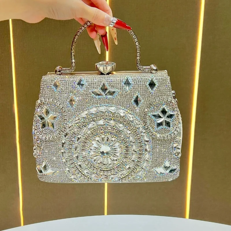 2026 Elegant Diamond Clutch Bag for Women Light Luxury Oblique Span Chain Design High-End Dinner Handbag
2026 Elegant Diamond Clutch Bag for Women Light Luxury Oblique Span Chain Design High-End Dinner Handbag