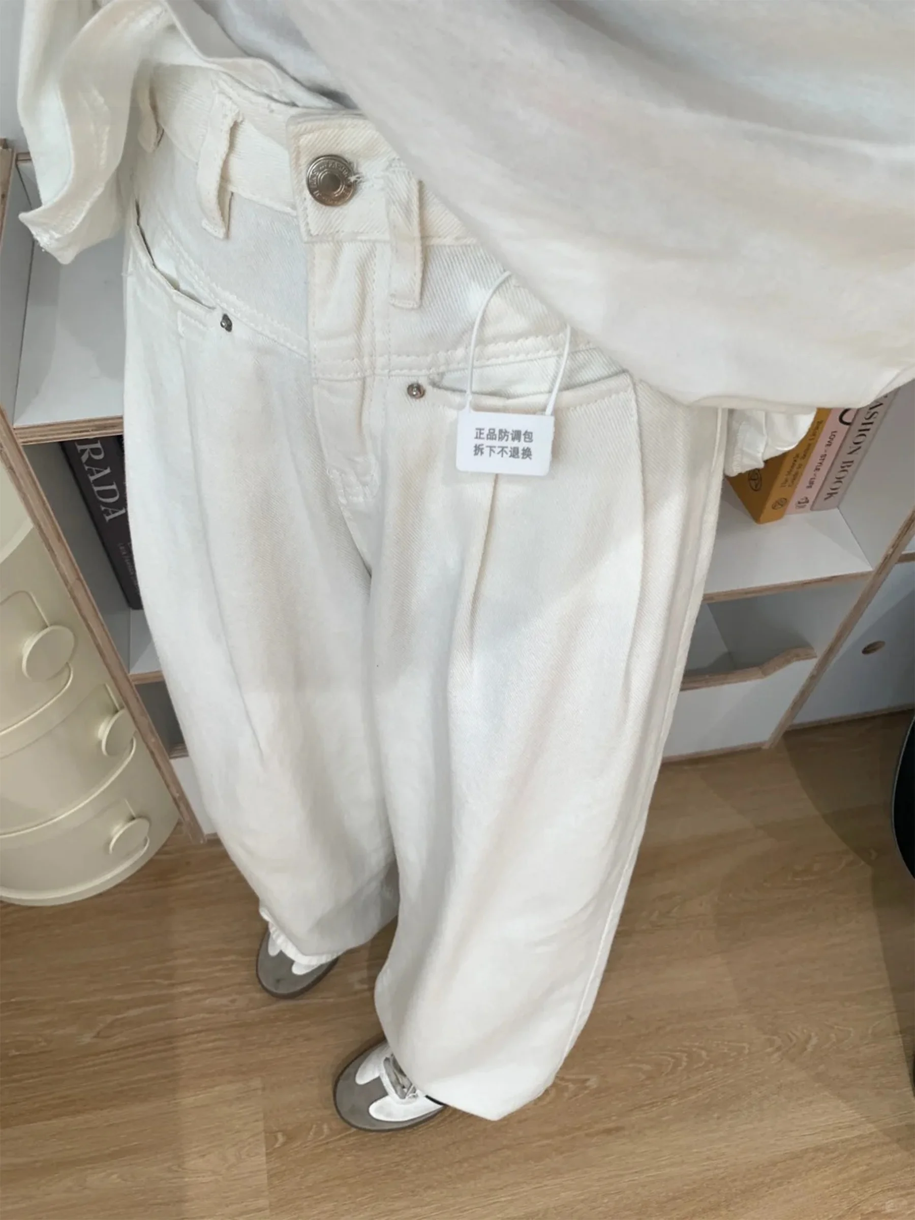 Retro Pleated Wide Leg Denim Jeans Women's Loose Slimming Straight Cut Casual High Waist American Style Spring Summer New
Retro Pleated Wide Leg Denim Jeans Women's Loose Slimming Straight Cut Casual High Waist American Style Spring Summer New