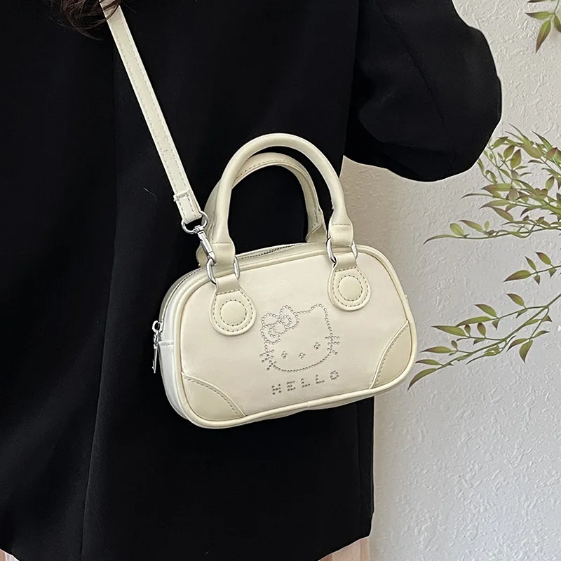 Sweet Hello Kitty Anime Kawaii Sanrio Ins Fashion Casual Crossbody Bag Cute Cartoon Kt Cat Lovely Sweet Handbag Gifts for Girls
Sweet Hello Kitty Anime Kawaii Sanrio Ins Fashion Casual Crossbody Bag Cute Cartoon Kt Cat Lovely Sweet Handbag Gifts for Girls