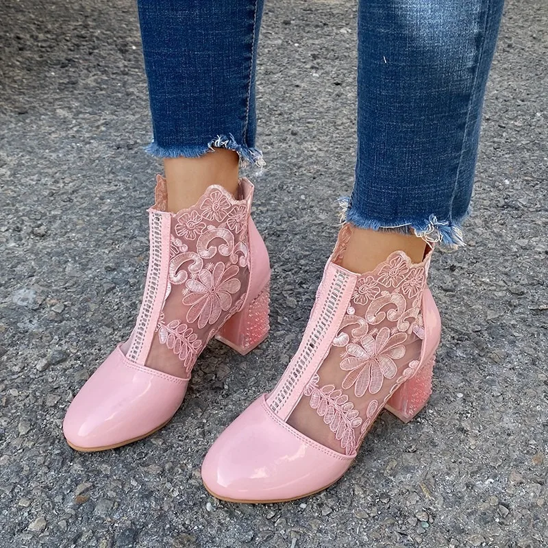 Women's Lace Flower Pumps Mesh Cool Boots Hollowed Out Roman Sandals Elegant Female High Heels Zapatos Mujer 2025 Tendencia
Women's Lace Flower Pumps Mesh Cool Boots Hollowed Out Roman Sandals Elegant Female High Heels Zapatos Mujer 2025 Tendencia