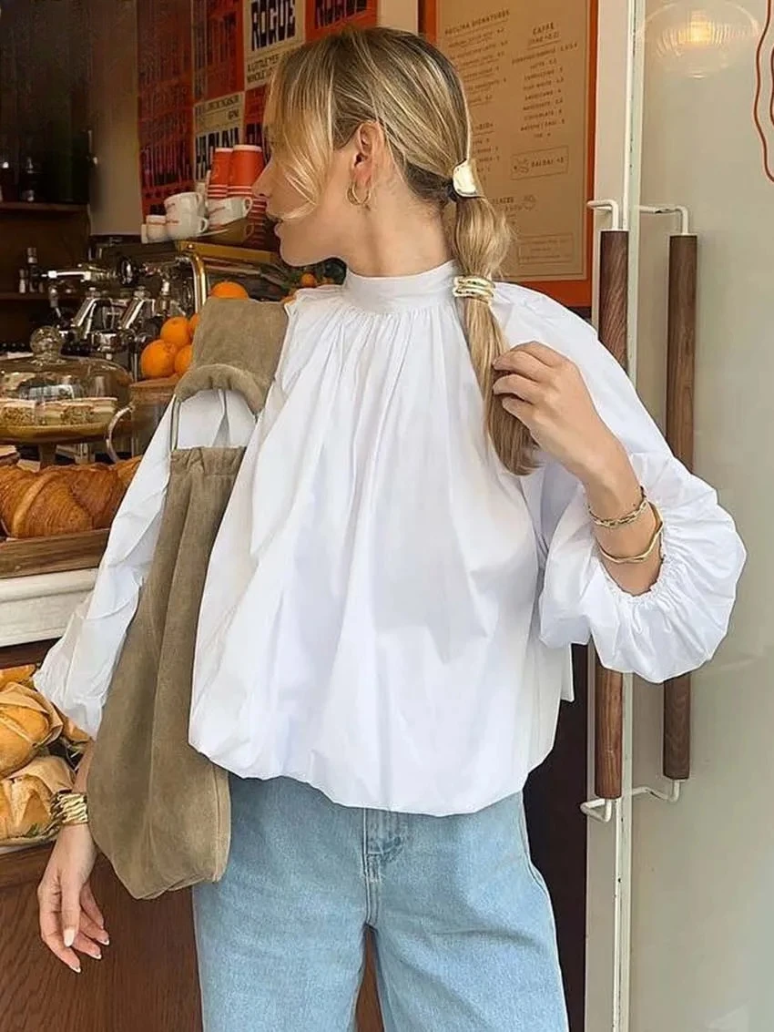 Весенняя женская модная универсальная блузка с рукавами-фонариками, свободного кроя, на шнуровке, элегантная, с открытой спиной, повседневная, с воротником-стойкой
Весенняя женская модная универсальная блузка с рукавами-фонариками, свободного кроя, на шнуровке, элегантная, с открытой спиной, повседневная, с воротником-стойкой