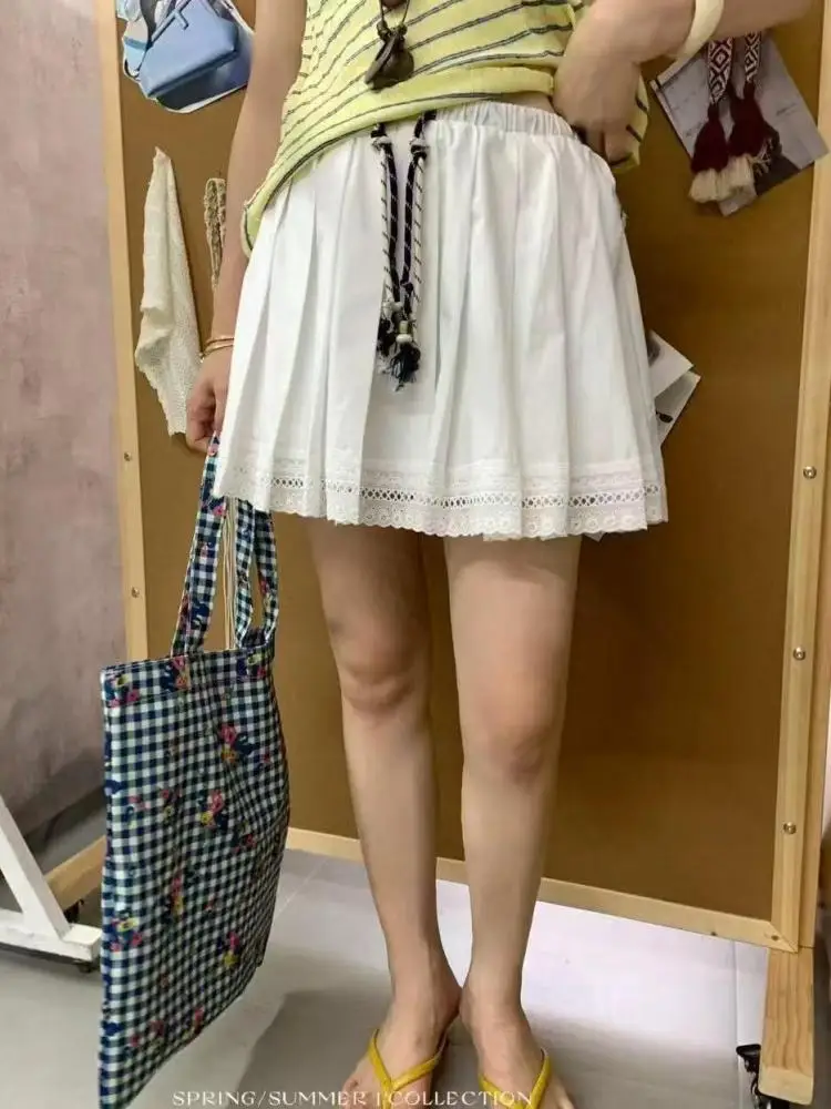Women Black White Blue Patchwork Lace Pleated Short Skirts 2025 New Summer Preppy Style Fashion High Waist Mini Skirt Streetwear
Women Black White Blue Patchwork Lace Pleated Short Skirts 2025 New Summer Preppy Style Fashion High Waist Mini Skirt Streetwear