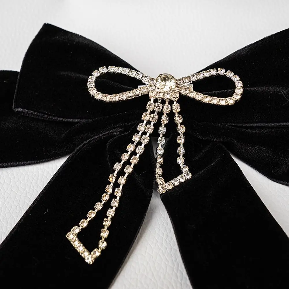 Fashion Black Memorial Black Ribbon Bowknot Brooch Velvet Vintage Collar Pretied Necktie Clip Neckline Decoration Pin Women
Fashion Black Memorial Black Ribbon Bowknot Brooch Velvet Vintage Collar Pretied Necktie Clip Neckline Decoration Pin Women