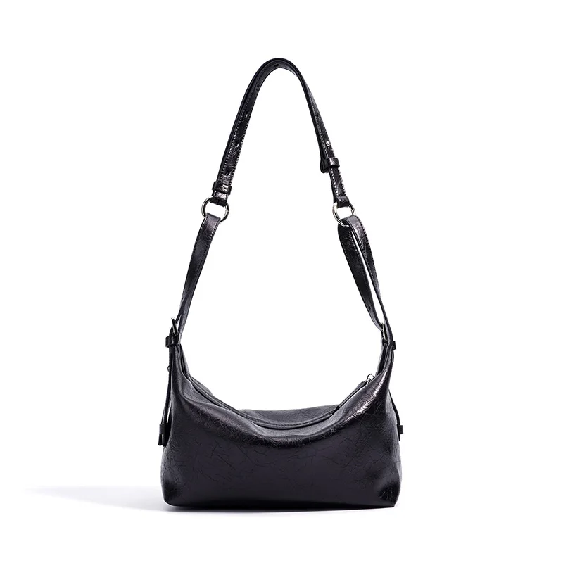 Spring and summer new leather fashionable simple shoulder bag multifunctional commuting high-end sensory crossbody bag
Spring and summer new leather fashionable simple shoulder bag multifunctional commuting high-end sensory crossbody bag