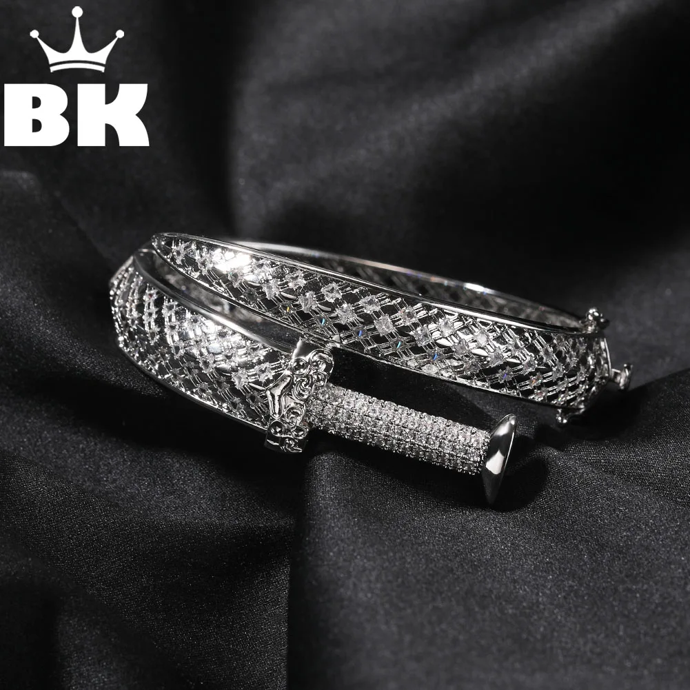 THE BLING KING Men's Iced Sword Bangle White Gold Plated Snake Scales Shaped Vintage Adjustable Cuff Bracelet Hip Hop Jewelry
THE BLING KING Men's Iced Sword Bangle White Gold Plated Snake Scales Shaped Vintage Adjustable Cuff Bracelet Hip Hop Jewelry