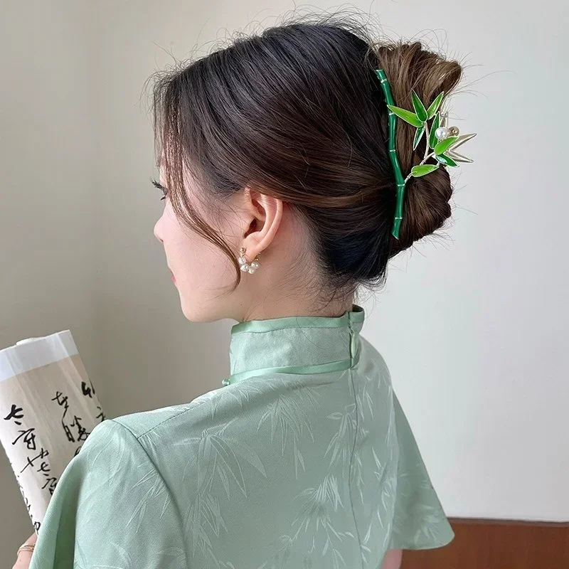 Women's Retro Green Bamboo Hair Clips Bamboo Metal High-end Grip Clip Niche Design Accessories Chinese Style Bamboo Hair Clips
Women's Retro Green Bamboo Hair Clips Bamboo Metal High-end Grip Clip Niche Design Accessories Chinese Style Bamboo Hair Clips