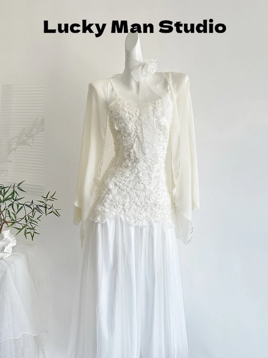 LUCKYMAN Summer Elegant White Strapless Dress Women's Dress Stylish Casual Outfit Polyester Fiber Slim Fit Style
LUCKYMAN Summer Elegant White Strapless Dress Women's Dress Stylish Casual Outfit Polyester Fiber Slim Fit Style