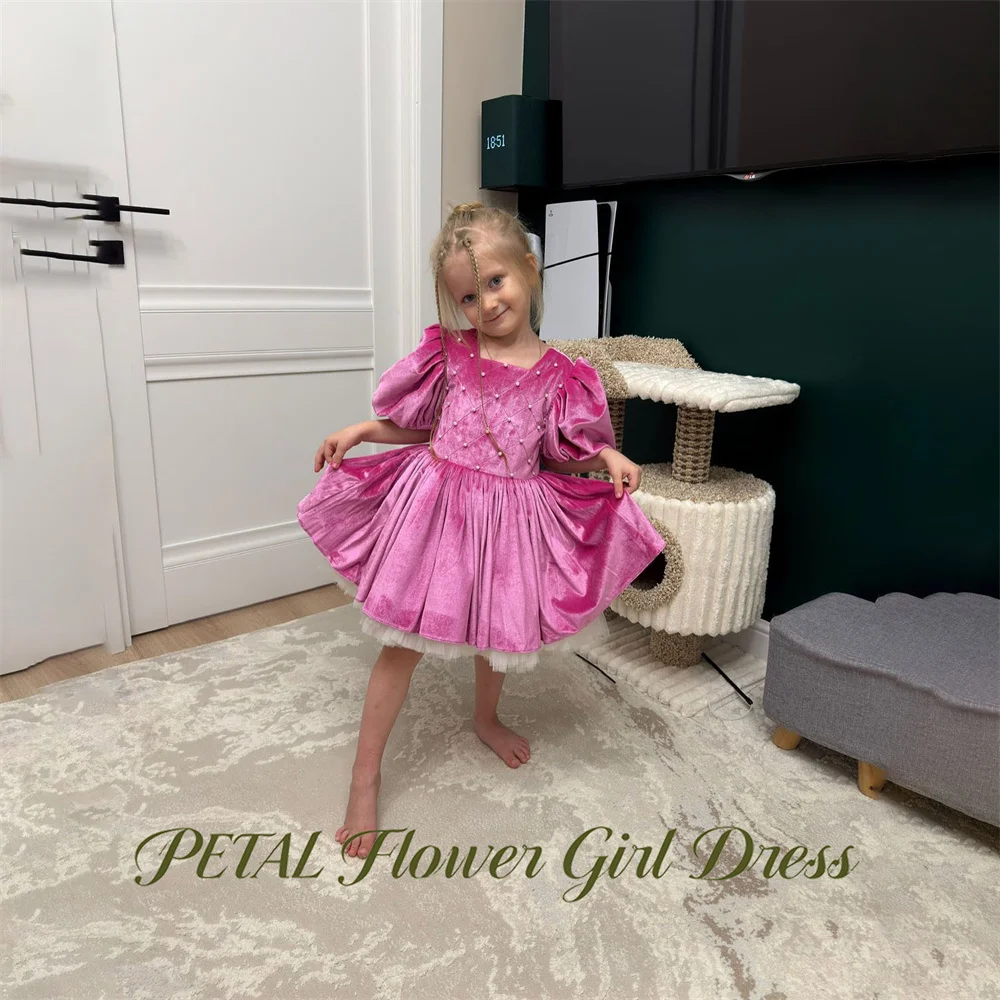 Petal Fuchsia First Communion Gown Short Sleeve Girls Princess Dress Square with Pearls Modest Evening Party Dress for Girls
Petal Fuchsia First Communion Gown Short Sleeve Girls Princess Dress Square with Pearls Modest Evening Party Dress for Girls