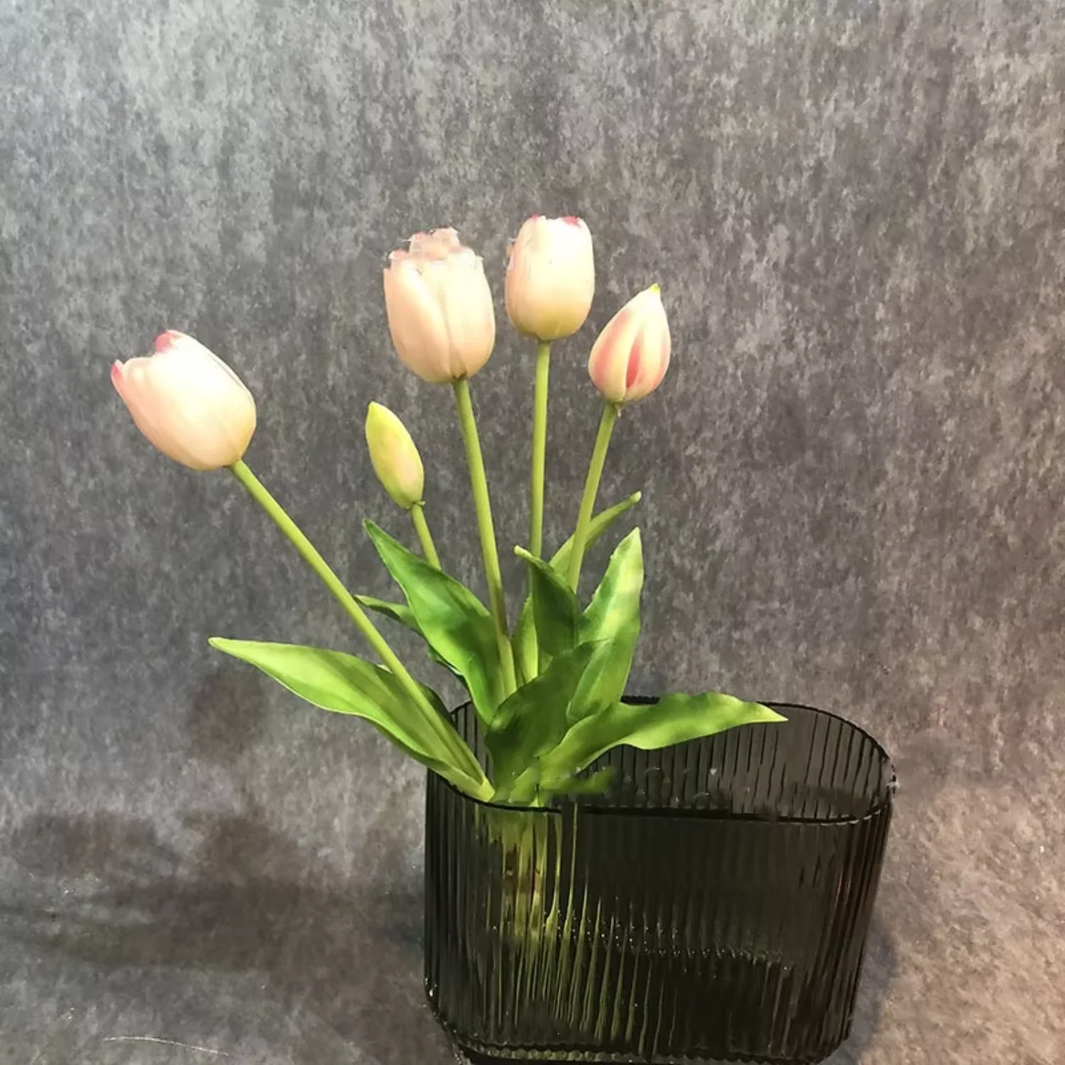 A092 Wedding Decoration Artificial Tulips Supplies Bouquet Wet Centerpieces For 15 Years Touch Promotional Products
A092 Wedding Decoration Artificial Tulips Supplies Bouquet Wet Centerpieces For 15 Years Touch Promotional Products
