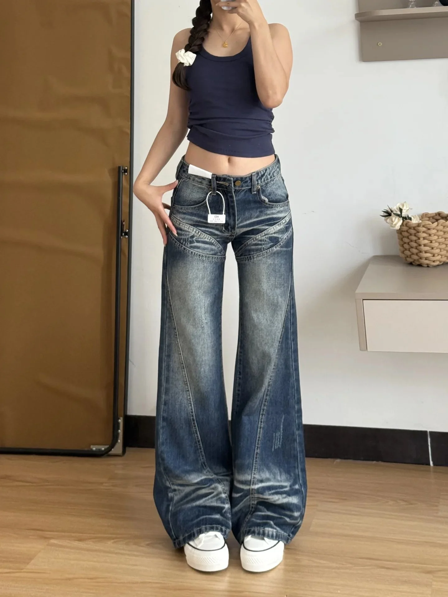 plus Size High Waist American Style Denim Jeans Women Loose Wide Leg Floor Length Pants Straight Cut Slimming Effect
plus Size High Waist American Style Denim Jeans Women Loose Wide Leg Floor Length Pants Straight Cut Slimming Effect