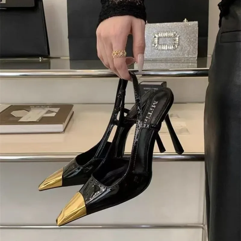 Fashion Pointed Sandals Spring Bao Head Anti-collision Metal Shallow Mouth Word Anti-slip Wear-resistant High Heels
Fashion Pointed Sandals Spring Bao Head Anti-collision Metal Shallow Mouth Word Anti-slip Wear-resistant High Heels