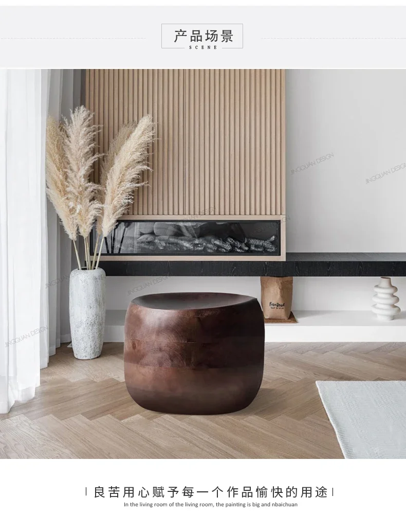 Бревенчатый край, несколько круглых деревянных пирсов, креативный декоративный табурет из цельного дерева 
Бревенчатый край, несколько круглых деревянных пирсов, креативный декоративный табурет из цельного дерева