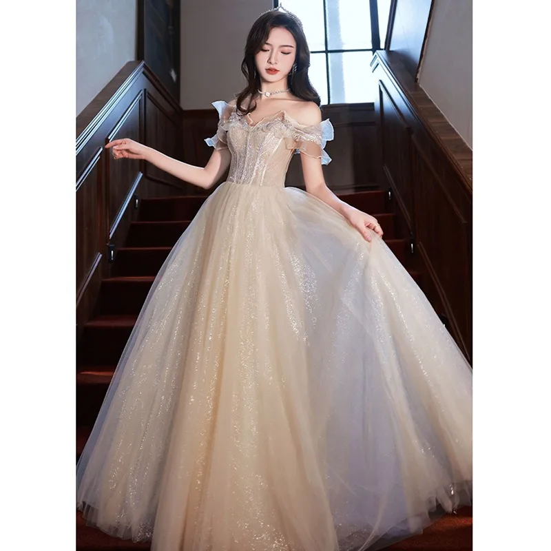 2026 New Women's Champagne Colored Sequined Evening Gown Fashionable Slimming Banquet Graduation Ceremony Socialite Dress
2026 New Women's Champagne Colored Sequined Evening Gown Fashionable Slimming Banquet Graduation Ceremony Socialite Dress