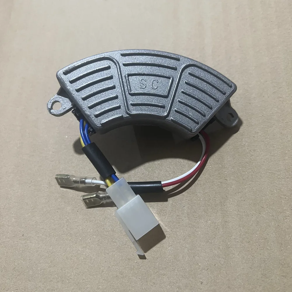 Автоматический регулятор напряжения AVR для генератора CPE Champion 76533 100216 100222 CPE
Автоматический регулятор напряжения AVR для генератора CPE Champion 76533 100216 100222 CPE