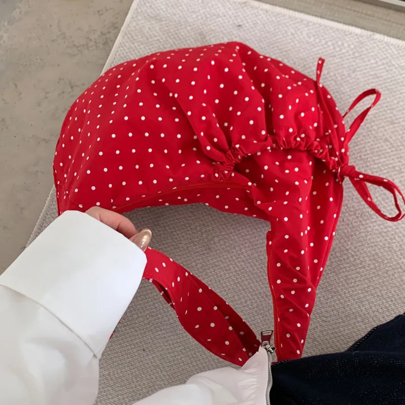Polka Dot Korean Crossbody Bag Women Pleated Trendy Design Fashion Shoulder Bag Nylon Zipper Casual Hobos Bag Commuting Tote Bag
Polka Dot Korean Crossbody Bag Women Pleated Trendy Design Fashion Shoulder Bag Nylon Zipper Casual Hobos Bag Commuting Tote Bag