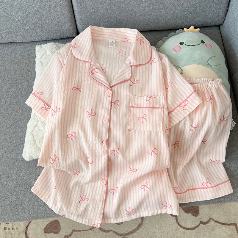 2Summer short-sleeved cloud cotton pajama set for women, comfortable and trendy, shorts that can be worn outside, home wear set
2Summer short-sleeved cloud cotton pajama set for women, comfortable and trendy, shorts that can be worn outside, home wear set